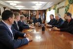 В Парламентском центре прошла встреча Губернатора края и руководителей фракций АКЗС