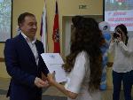 Депутат Госдумы Олег Быков поздравил медработников краевого диагностического центра