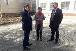 Николай Якушев проинспектировал социальные объекты Усть-Калманки