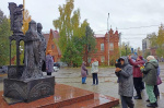 Александр Локтев организовал экскурсионную поездку актива пенсионеров в Бийск