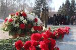 В День защитника Отечества спикер АКЗС возложил цветы к Мемориалу воинской Славы