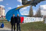 Дмитрий Аганов организовал покраску стелы самолета в п. Новосиликатный