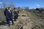 Депутат Госдумы Олег Быков проверил готовность Тальменского района ко второй волне паводка и летним пожарам