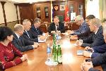 Губернатор провел встречу с руководством АКЗС, лидерами фракций и региональных отделений партий