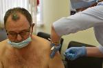 Более 60 % депутатов АКЗС и сотрудников аппарата прошли вакцинацию от коронавируса