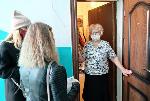 Депутат Андрей Абрамов передал медицинские маски жителям Бийска 
