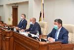 Проект бюджета Алтайского края на 2021 год обсудили на заседаниях фракций