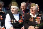 Виктор Томенко и Александр Романенко поздравили жителей края с Международным днем пожилых людей