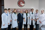 Александр Лазарев рассказал о работе врача барнаульским школьникам