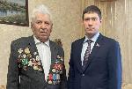 Артем Шамков поздравил с 94-летием ветерана Великой Отечественной войны