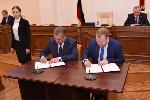 АКЗС и крайсовпроф подписали соглашение о сотрудничестве 